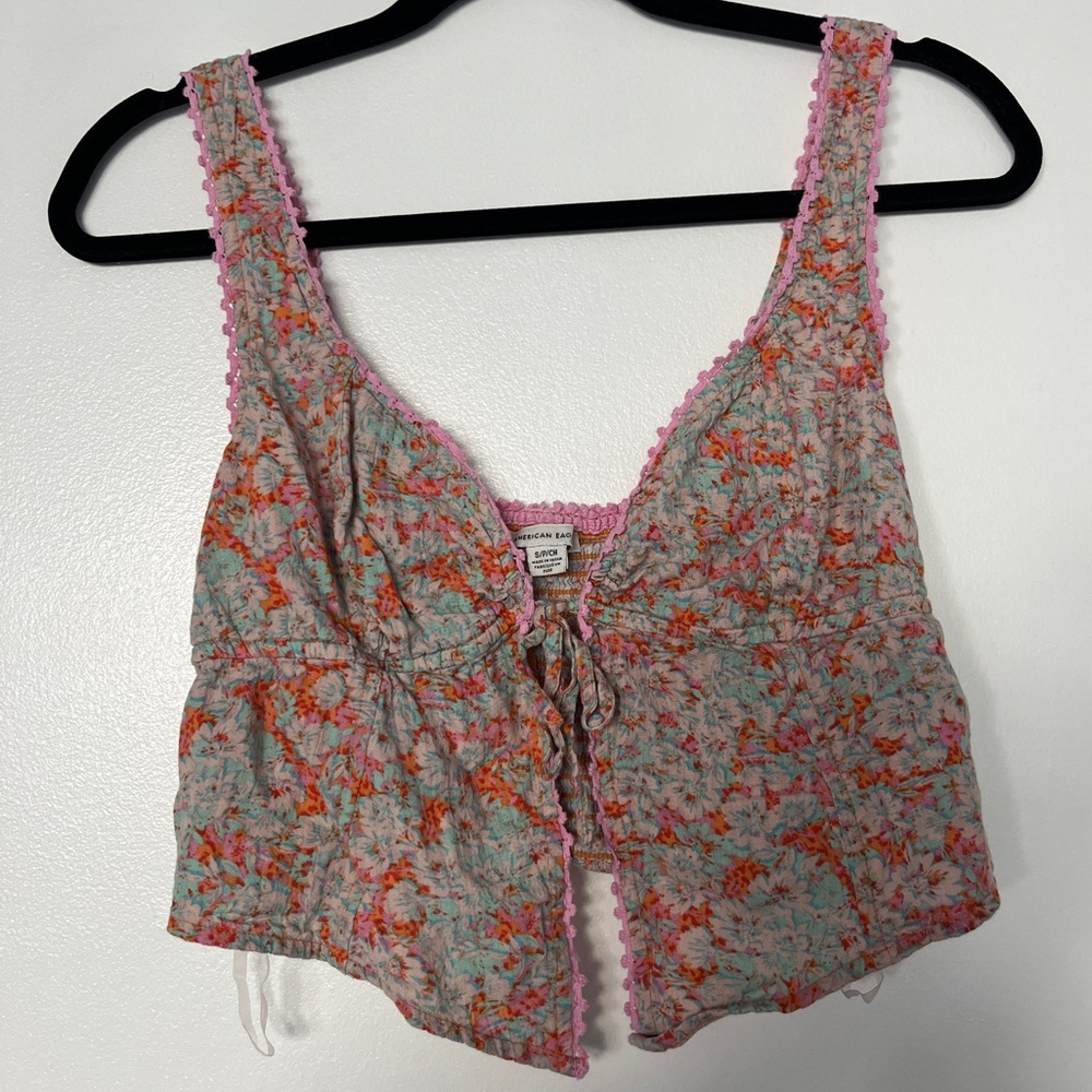 American Eagle Outfitters Floral Crop Top with Pink Edging